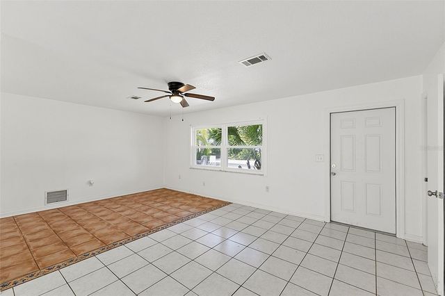887 LEEWARD ROAD, Venice, FL 34293