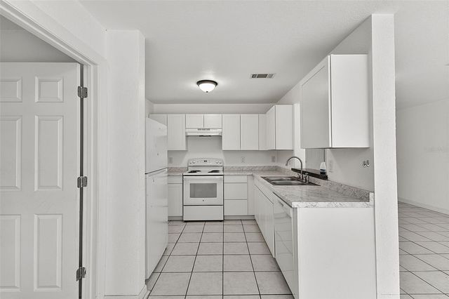 887 LEEWARD ROAD, Venice, FL 34293