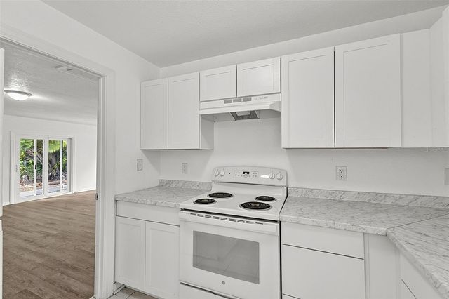 887 LEEWARD ROAD, Venice, FL 34293