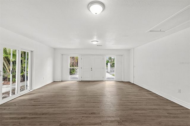 887 LEEWARD ROAD, Venice, FL 34293