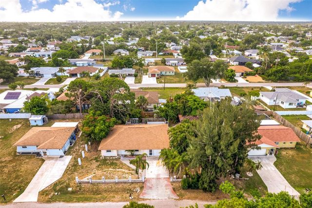 887 LEEWARD ROAD, Venice, FL 34293