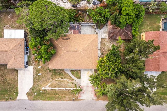 887 LEEWARD ROAD, Venice, FL 34293