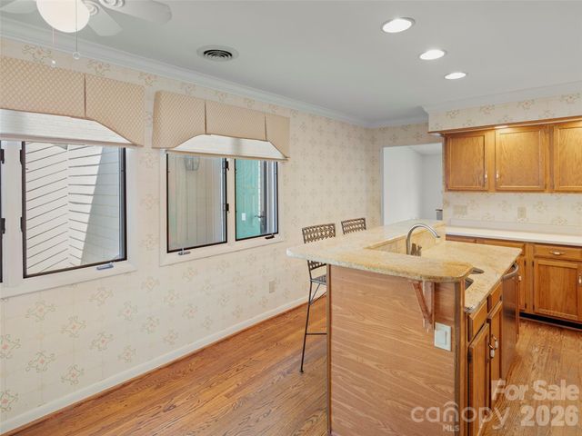 110 Clubwood Court, Asheville, NC 28803