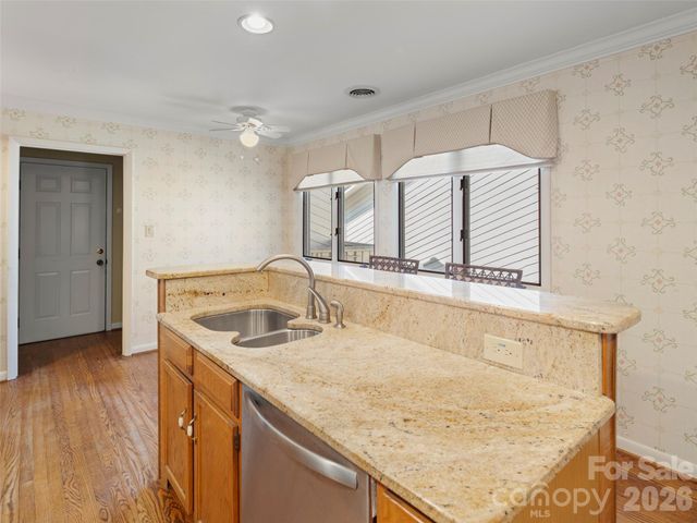 110 Clubwood Court, Asheville, NC 28803
