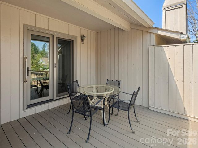 110 Clubwood Court, Asheville, NC 28803