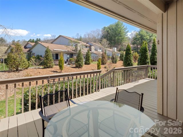 110 Clubwood Court, Asheville, NC 28803