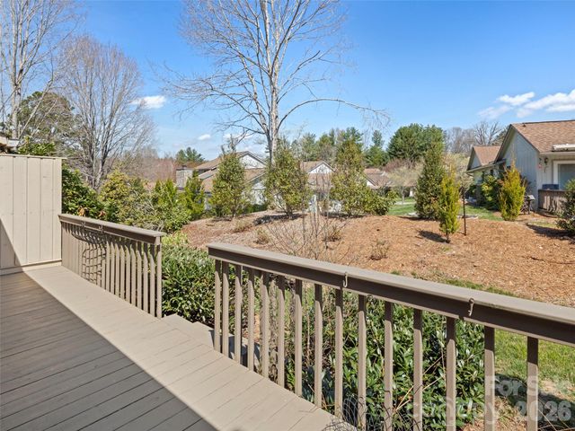 110 Clubwood Court, Asheville, NC 28803