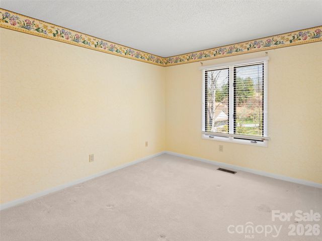 110 Clubwood Court, Asheville, NC 28803