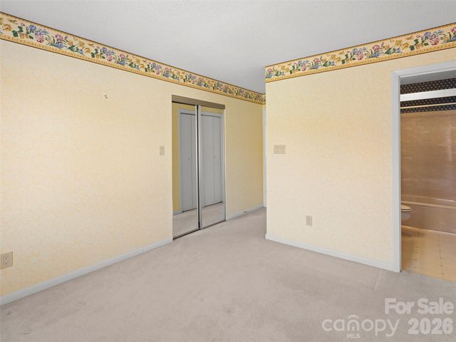 110 Clubwood Court, Asheville, NC 28803