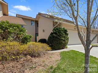 110 Clubwood Court, Asheville, NC 28803