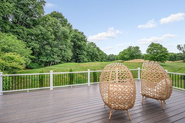 43 Juniper Wood Dr, Haverhill, MA 01832