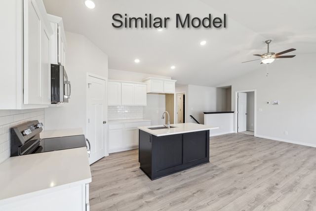 2709 NW Fairfield Drive, Ankeny, IA 50023