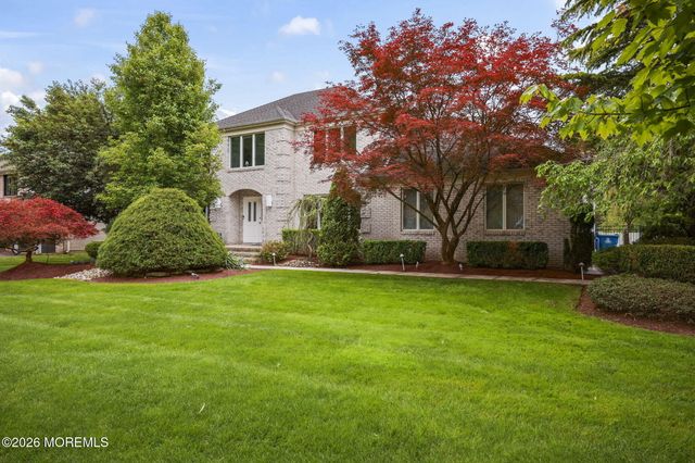 5 Emmons Court, Marlboro, NJ 07746