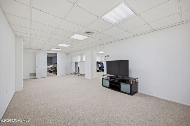 5 Emmons Court, Marlboro, NJ 07746