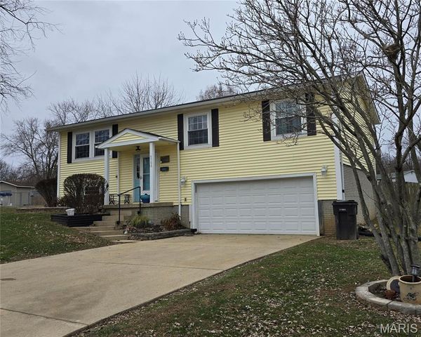 4708 Snow White Terrace, Alton, IL 62002