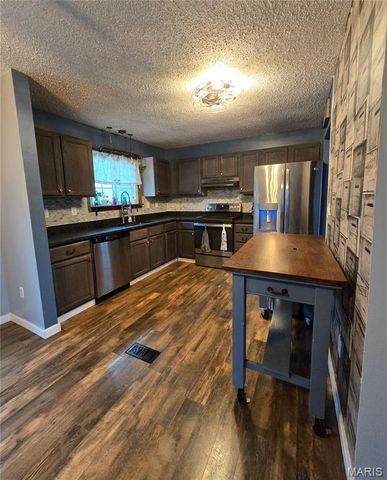 4708 Snow White Terrace, Alton, IL 62002