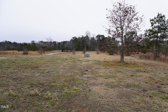 1850 Gillburg Road, Henderson, NC 27537