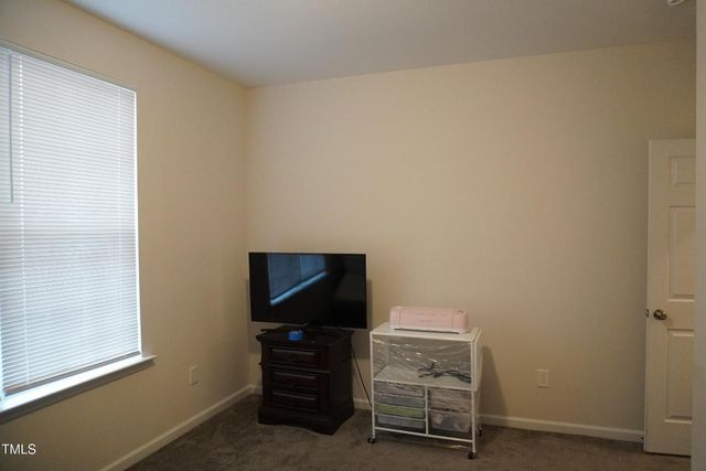 1850 Gillburg Road, Henderson, NC 27537