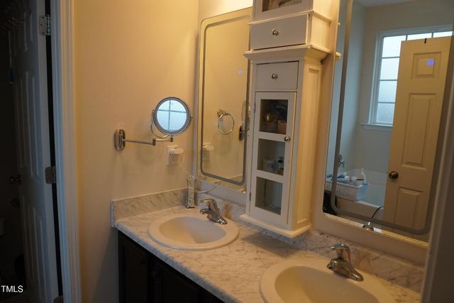 1850 Gillburg Road, Henderson, NC 27537