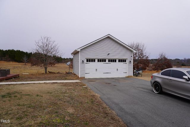 1850 Gillburg Road, Henderson, NC 27537