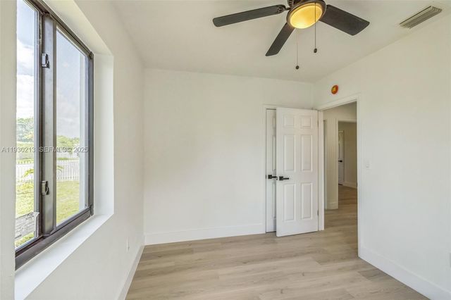 9055 NW 33rd Ave Rd, Miami, FL 33147