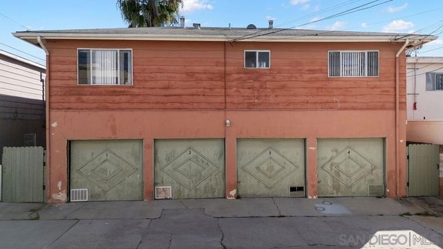 4666 Oregon St, San Diego, CA 92116