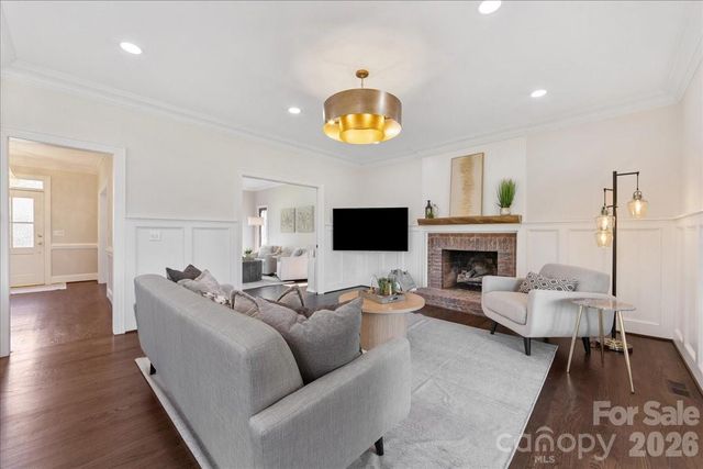 10149 Foxhall Drive, Charlotte, NC 28210