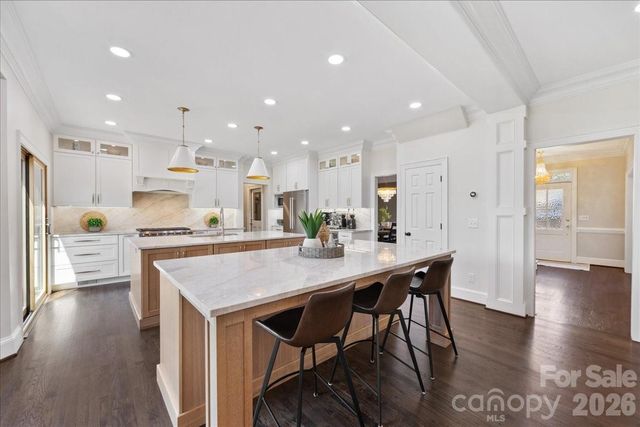 10149 Foxhall Drive, Charlotte, NC 28210