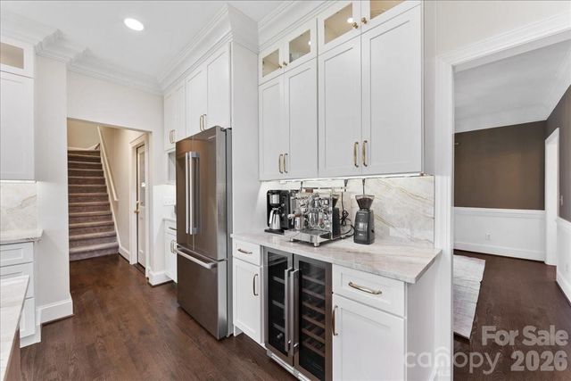 10149 Foxhall Drive, Charlotte, NC 28210