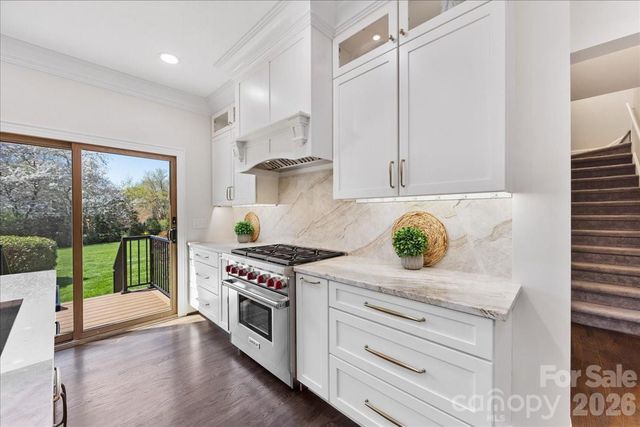 10149 Foxhall Drive, Charlotte, NC 28210