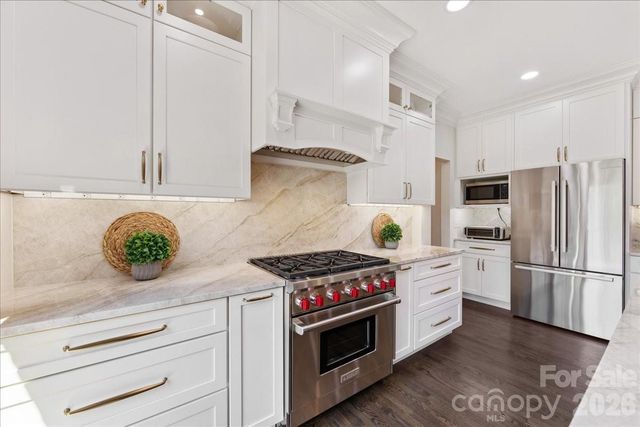 10149 Foxhall Drive, Charlotte, NC 28210