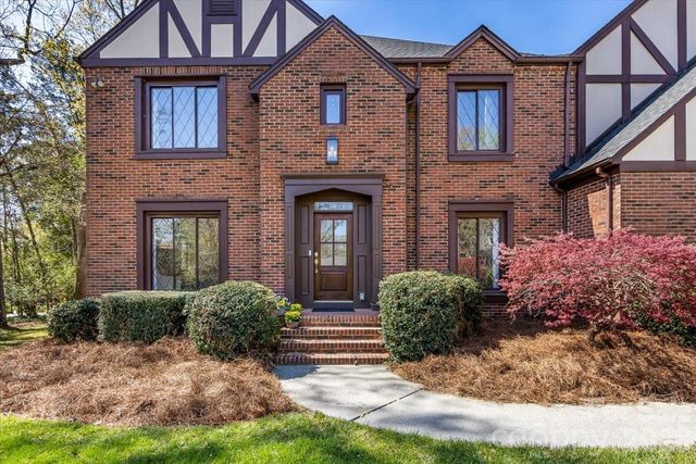 10149 Foxhall Drive, Charlotte, NC 28210