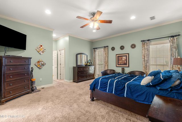 92 Highpointe Drive, Hattiesburg, MS 39402