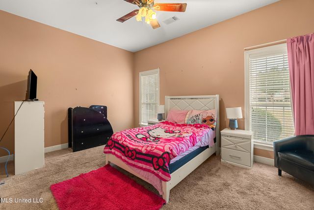 92 Highpointe Drive, Hattiesburg, MS 39402