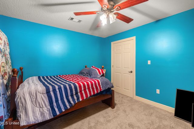 92 Highpointe Drive, Hattiesburg, MS 39402