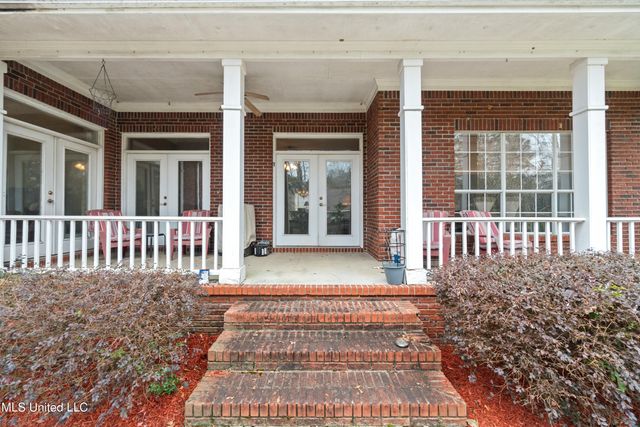 92 Highpointe Drive, Hattiesburg, MS 39402