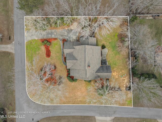 92 Highpointe Drive, Hattiesburg, MS 39402