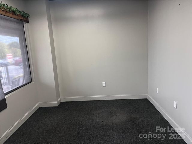 1025 Brevard Road 3, Asheville, NC 28806