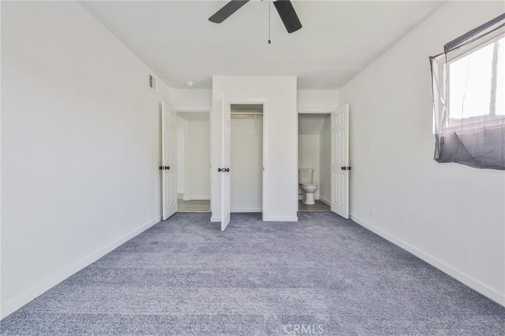 Image 21 of property listing at 430 W 64th Street, Los Angeles, CA 90003