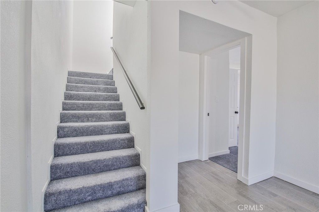 Image 24 of property listing at 430 W 64th Street, Los Angeles, CA 90003