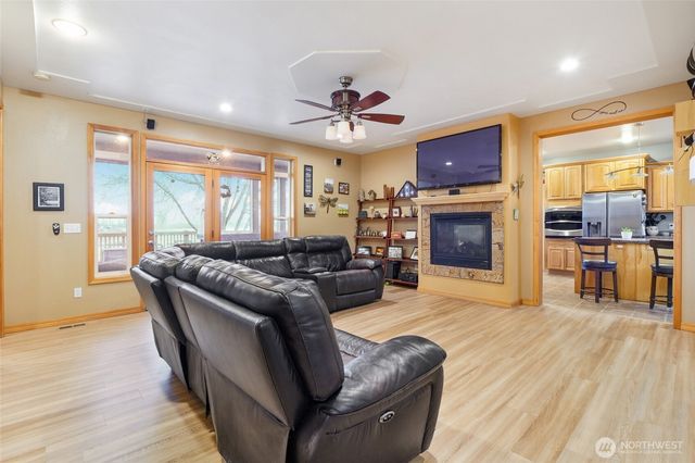 4997 NE Road 7.5, Moses Lake, WA 98837