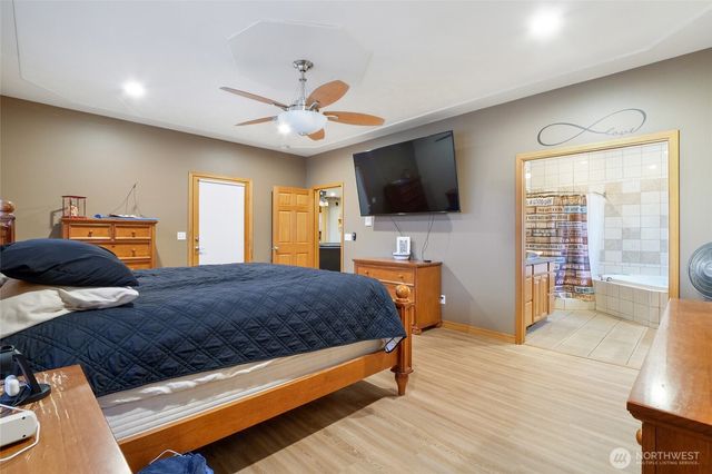 4997 NE Road 7.5, Moses Lake, WA 98837