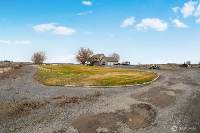 4997 NE Road 7.5, Moses Lake, WA 98837