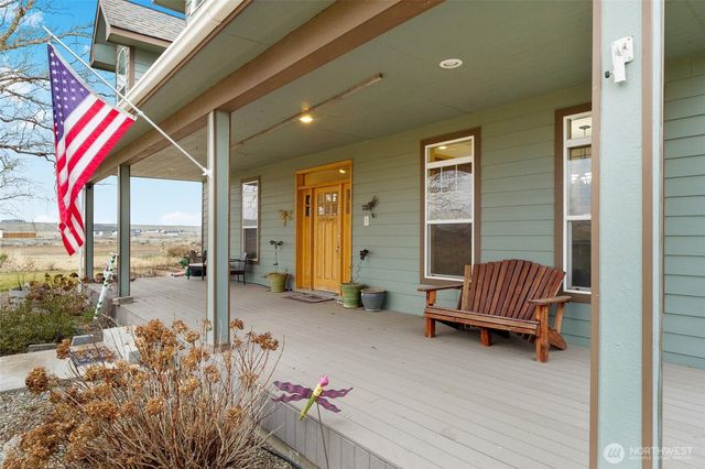 4997 NE Road 7.5, Moses Lake, WA 98837