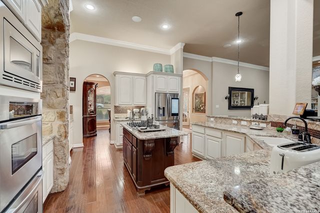 21411 liguria, Garden Ridge, TX 78266
