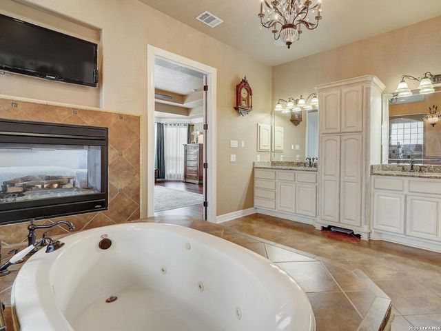 21411 liguria, Garden Ridge, TX 78266