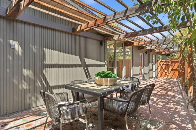 3705 Starr King Circle, Palo Alto, CA 94306
