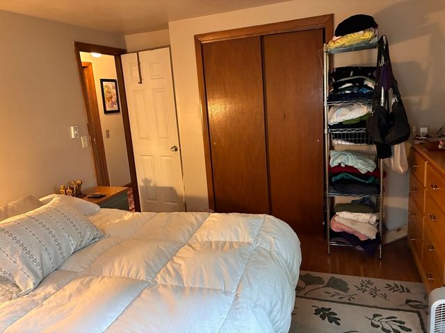10 Alice St, Montague, MA 01376