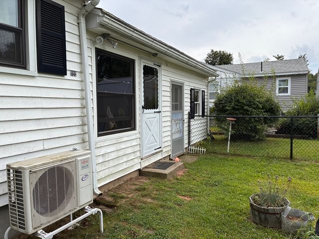 10 Alice St, Montague, MA 01376