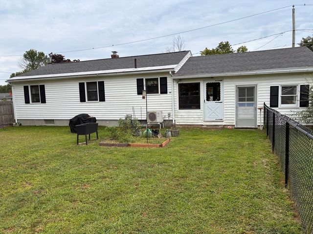 10 Alice St, Montague, MA 01376